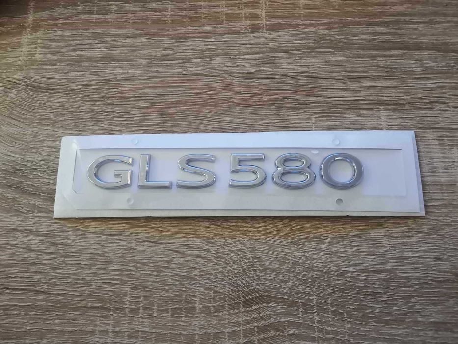 сребрист надпис нов стил Mercedes Benz GLS 580