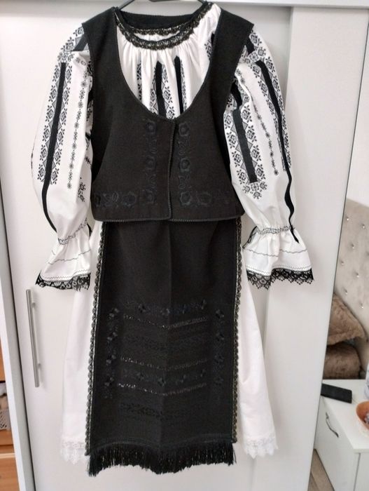 Costume naționale