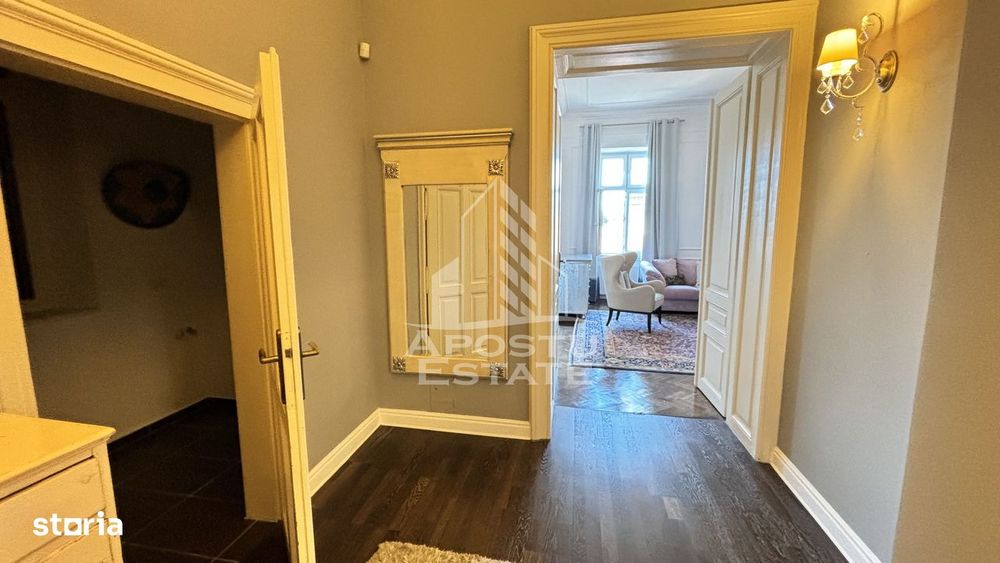 Apartament cu 3 camere de vanzare, cladire istorica, Timisoara, Timis