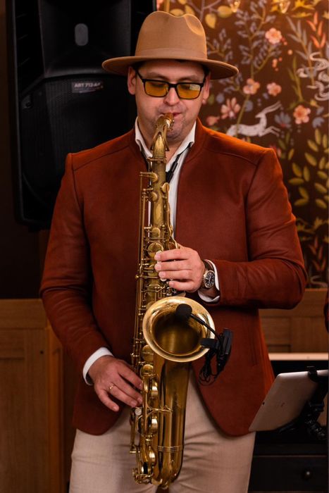 Саксофонист Игорь