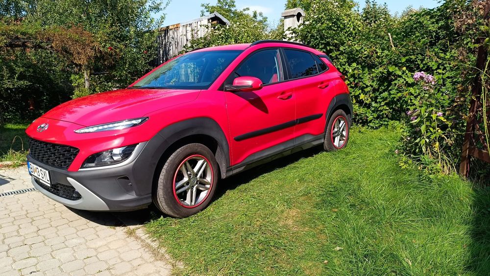 Hyundai KONA primul proprietar, garantie hyundai pana oct 2026, stare excelenta