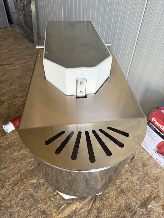 Malaxor 3 F Alimacchine Italia 32 l, 380 v, 2 viteze Garantie, NOU