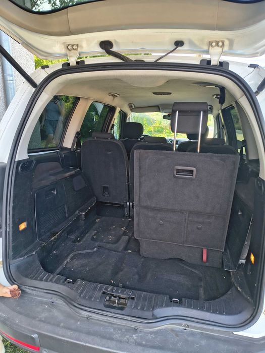 Продавам ford C Max 2010г дизел