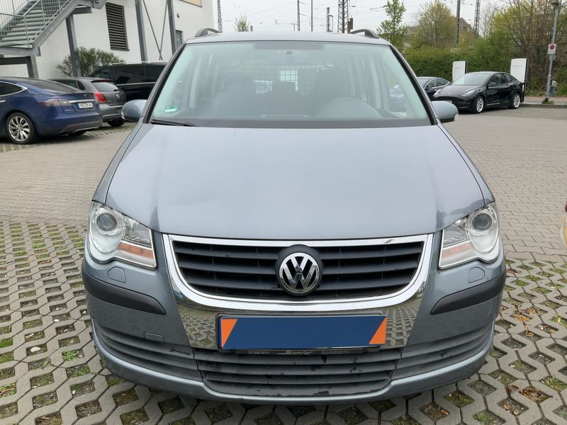 Volkswagen Touran 2.0 TDI Trendline 2009