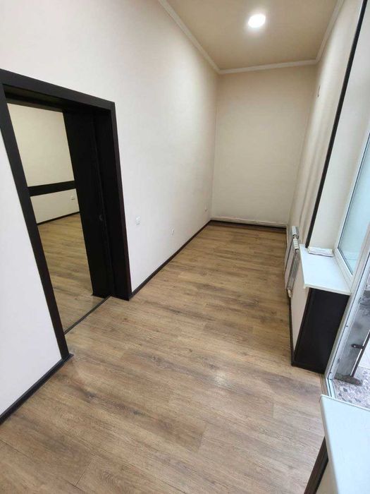 Дархон махалласида Офис сотилади