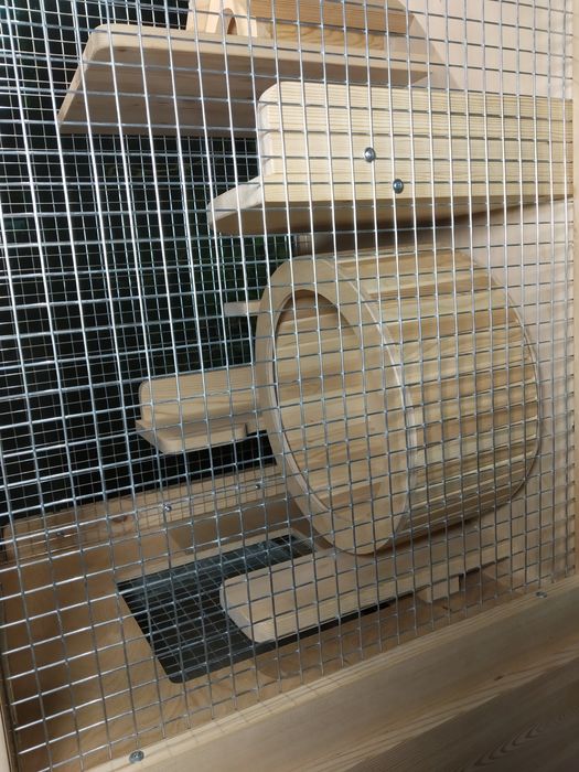 Клетка для шиншилы с колесом