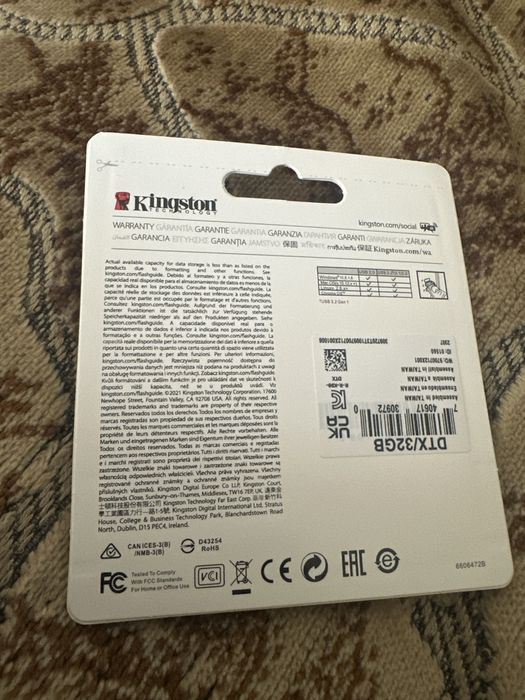 USB Flash карта Kingston DTKN/64GB 32 Гб