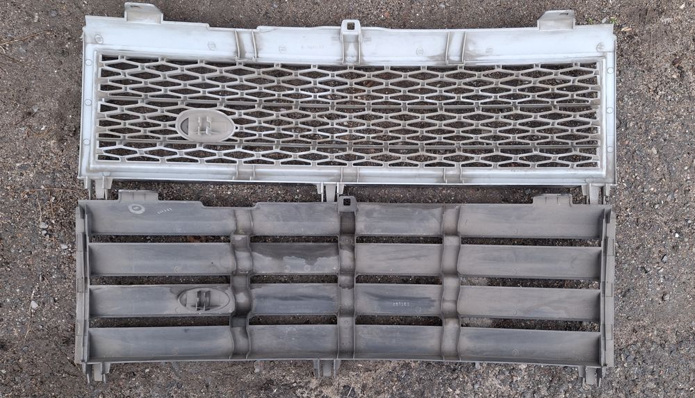 Решетка радиатора на Land Rover Range Rover (L 322)