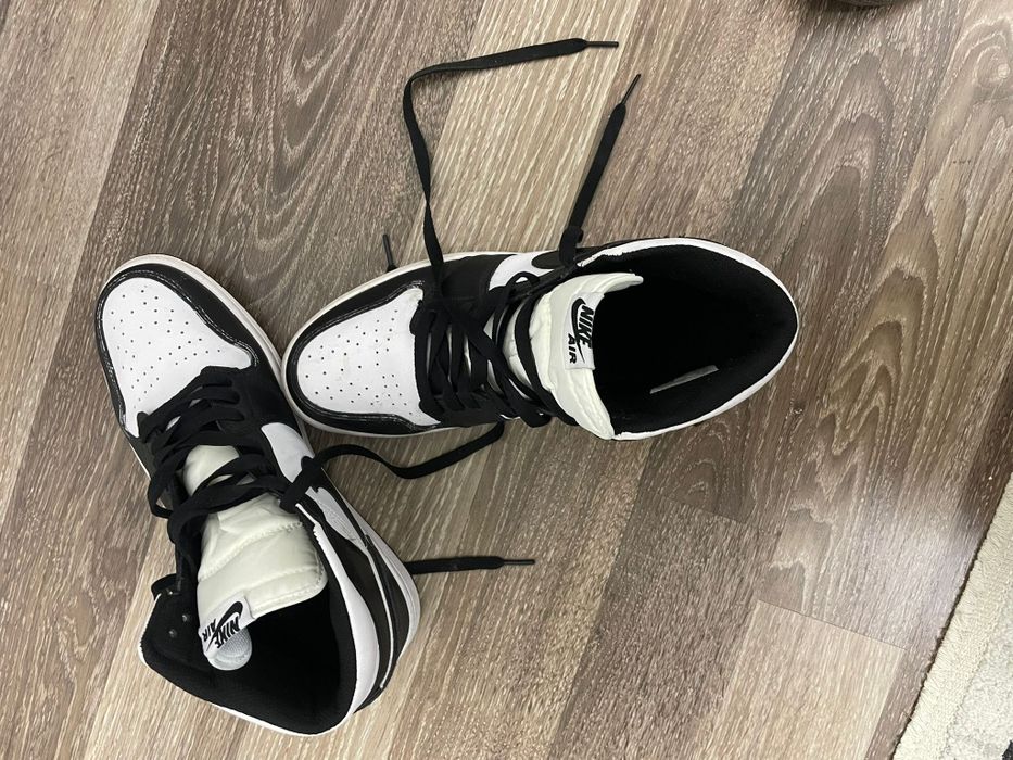 Air jordan 1, mărimea  44 ,in stare buna
