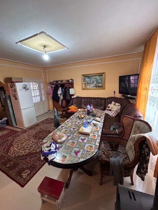 Casă de vânzare în Sângeorgiu de Mures str Salcamilor