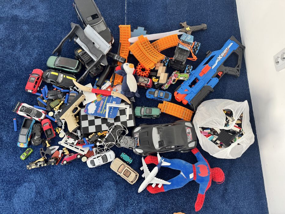 Игрушки все отдам за 20.000