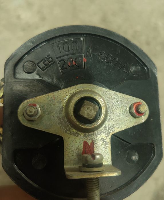 Contactor cu came active 100-200A 660V.