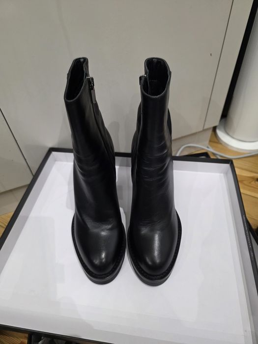 Полусапожки ,кожа Алла Пугачёва сделано в Италии р 37.