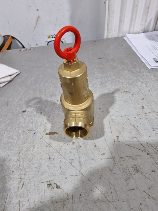 Supapa siguranta vidanja import Italia preț 345 lei cu tva se poate tr