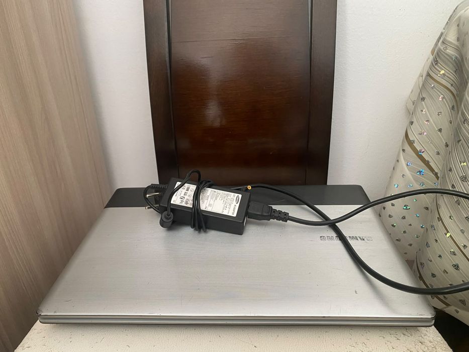 Надежный Samsung intel core i3/Nvidia GeForce
