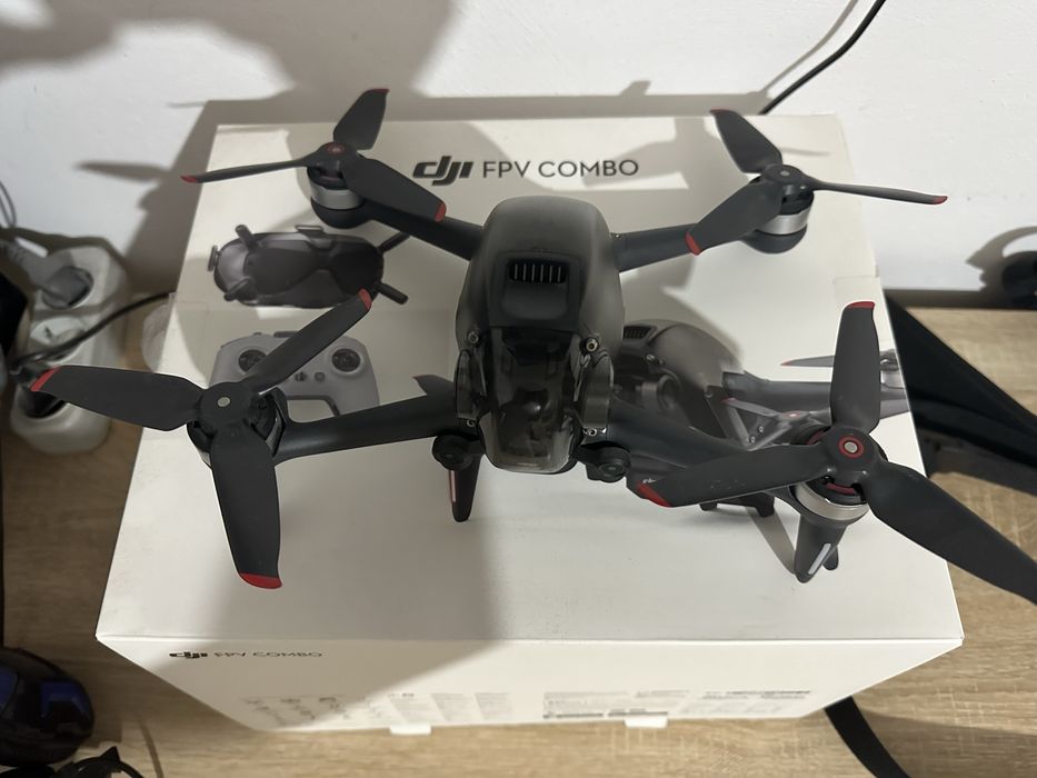 Drona DJI FPV, DJI Goggles V2, Controller 2, pachet Fly More