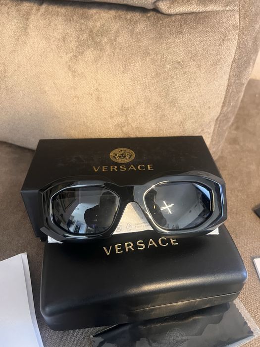 ochelari versace dama noi  in cutie