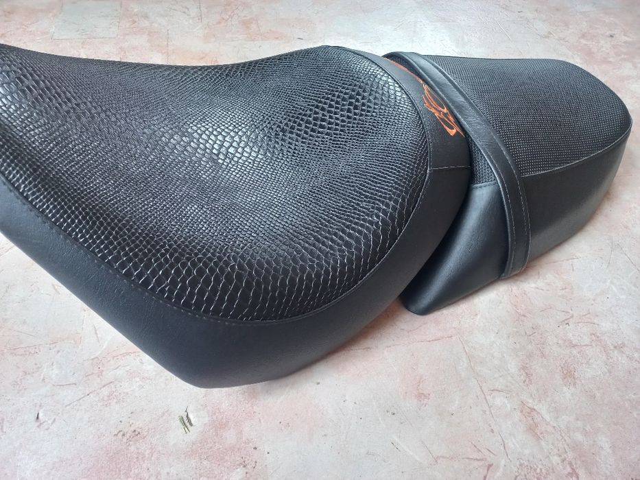 Suzuki M1800 Intruder M109R Boulevard седалки
