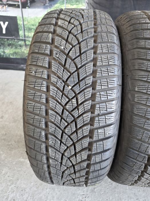 225/55/17 Goodyear 4бр