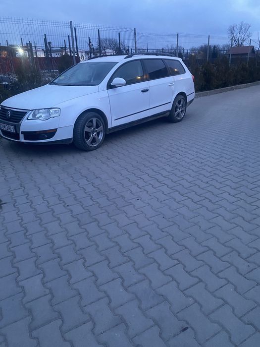 VOLKSWAGEN Passat 0 — imagine 2
