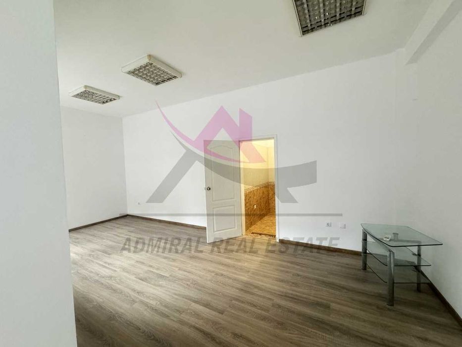 Дава се под наем Офис в Варна, Операта - 42 кв.м за 350 € - Снимка #1