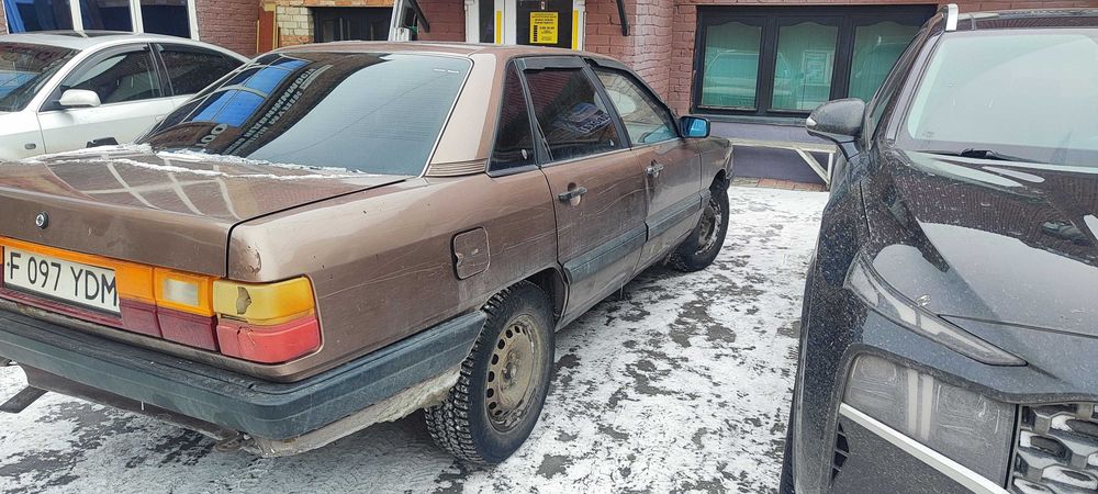 Продам Audi 100 C3 1983г.в