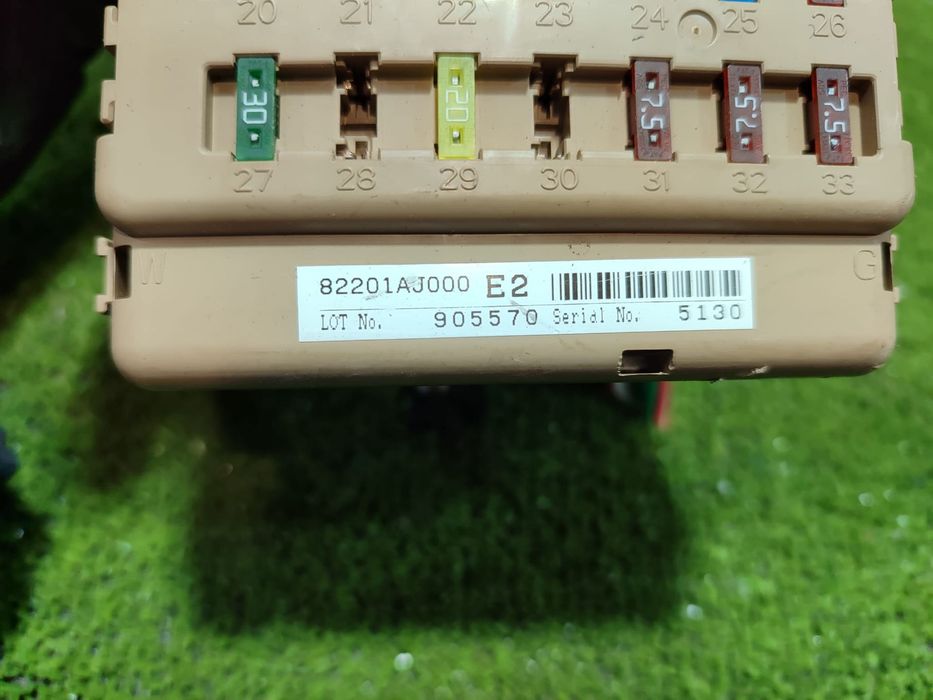 TABLOU / PANOU SIGURANTE SUBARU LEGACY SE 2.0 DIESEL 2009 COD OEM 82201AJ000 / BREAK 2009-2014