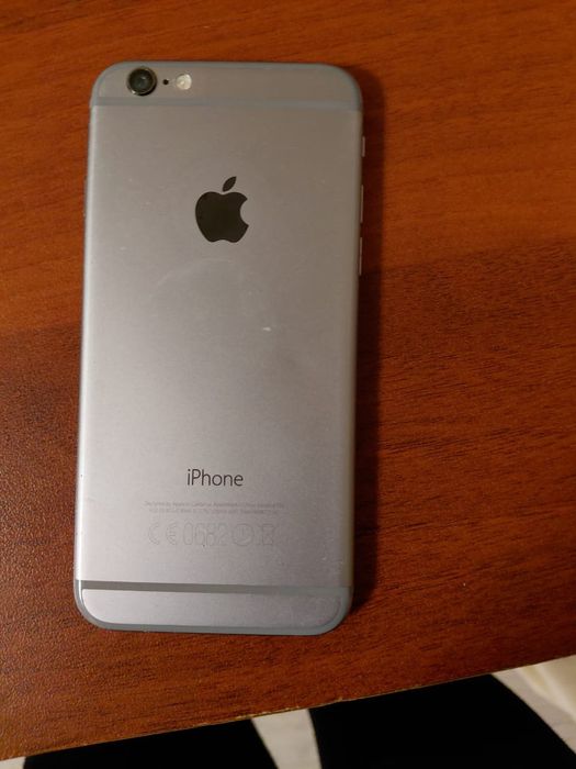 Продам телефон айфон 6+