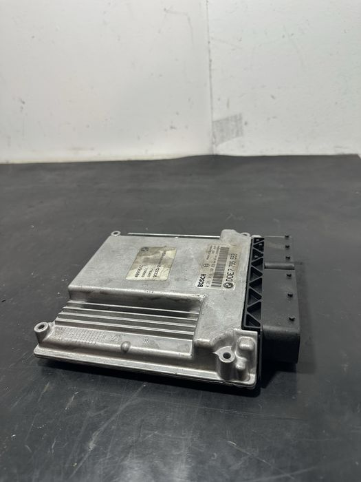Calculator ECU motor BMW Seria 5 E60 E61 525d 2.5 diesel 7795553
