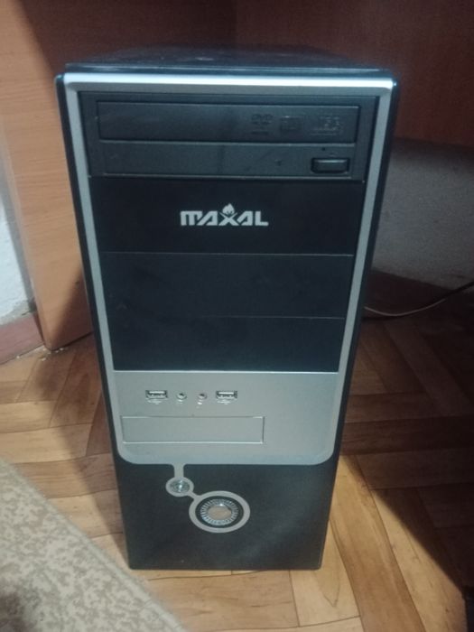 Продаётся офисный компьютер !!