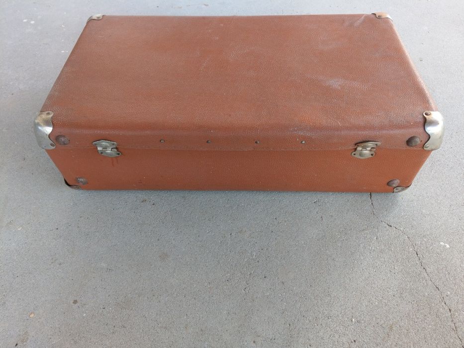 Geamantan STARUINTA de epoca