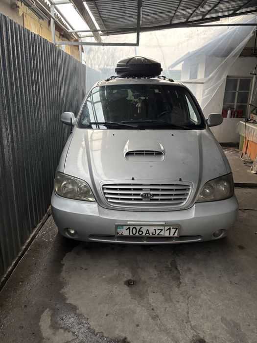 Продам киа карнивал 8 мест