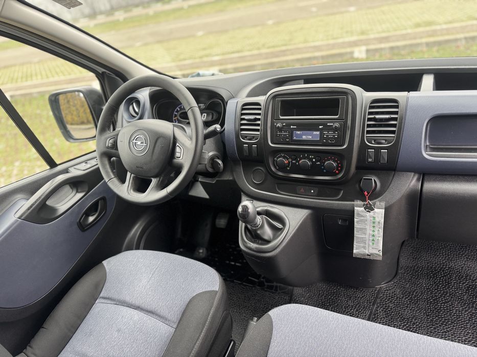 Opel Vivaro L1H1.  2015