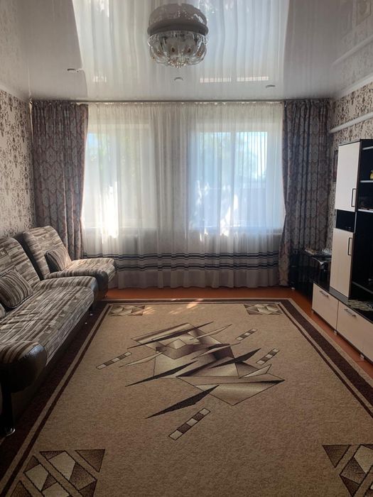 Продам трехкомнатную квартиру