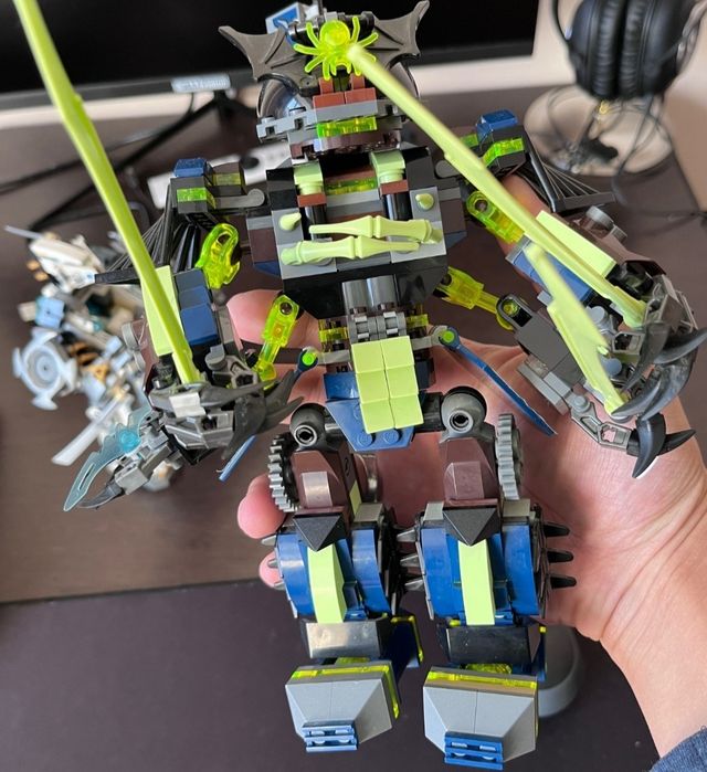 Лего робот в отличном состоянии