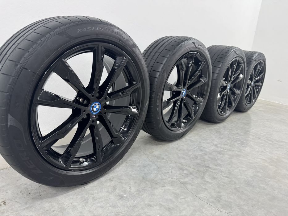 Jante Bmw X3 X4 R20 G01 G02 Originale 699M Negru Pirelli de vara 2023