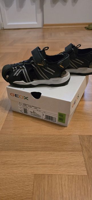 Сандали GEOX номер 27 и 29