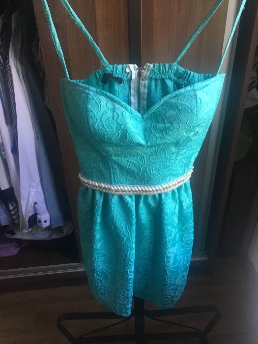Rochie ocazie scurta cu talie spectaculoasa