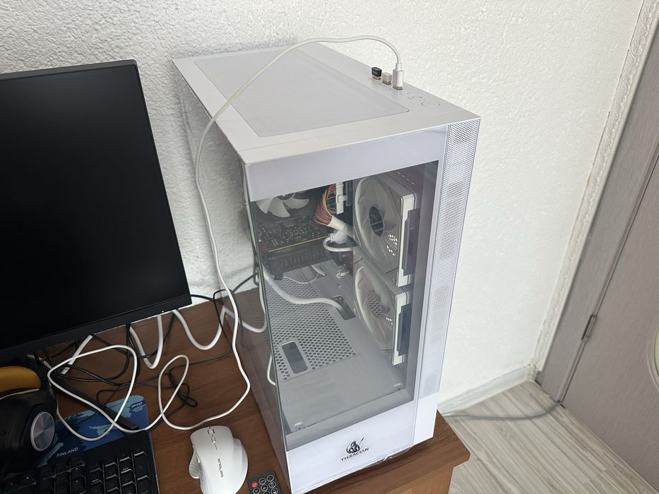 Компютър BaseLine VER2.1 (AMD Ryzen 5 5500, 16GB, 512GB SSD, RTX 5050 8GB GDDR6)