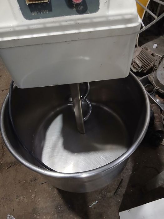 Xamir meshalka 64 letr 220v