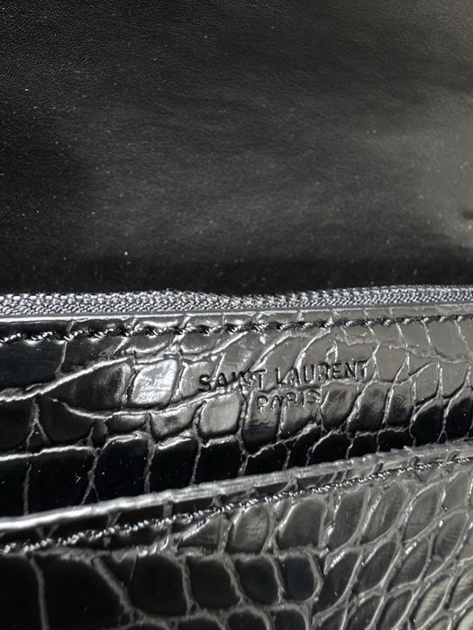 Geantă/Poșetă YSL Yves Saint Laurent Medium Croc Embossed 22x17x7cm