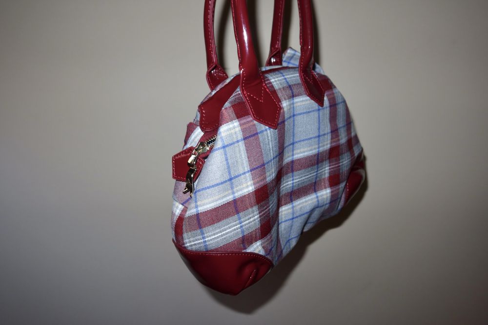 Vivienne Westwood чанта