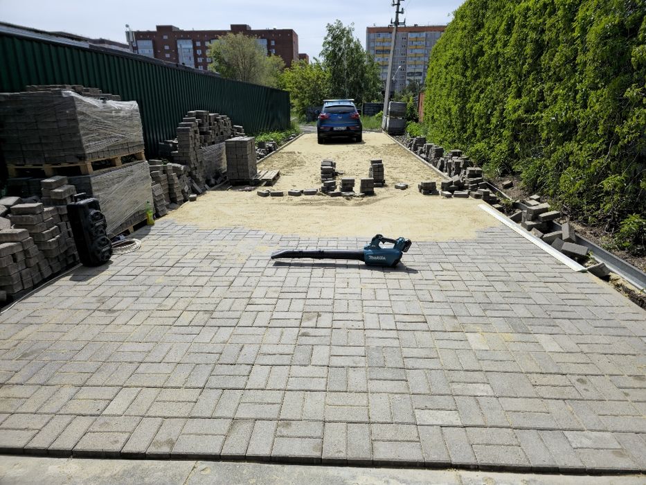 Укладка брусчатки.
