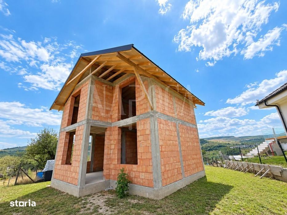 Casa 5 camere de vanzare in Baciu, Cluj Napoca