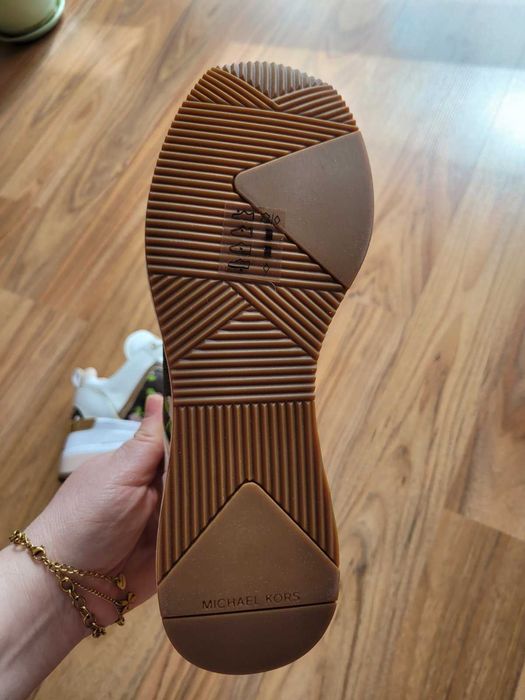 Michael Kors George Wedge Flowers