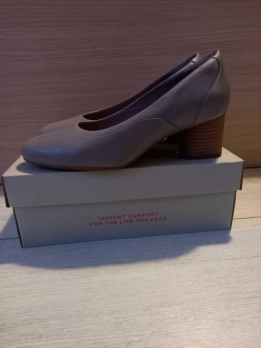 Дамски обувки Clarks