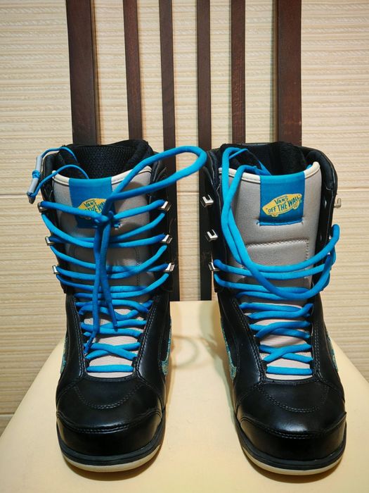 Boots snowboard. Vans  Nr 38-mondo 24 +noi