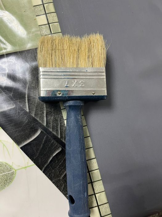 Щетки для краски 100 тг за штуку