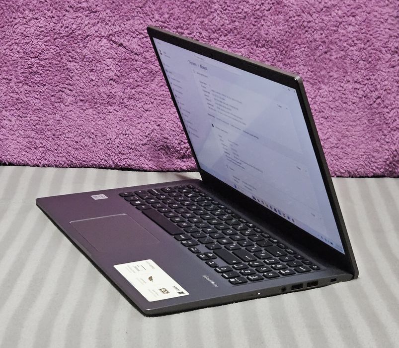 VivoBook Asus i7 10 th 16 GB RAM 512 GB SSD