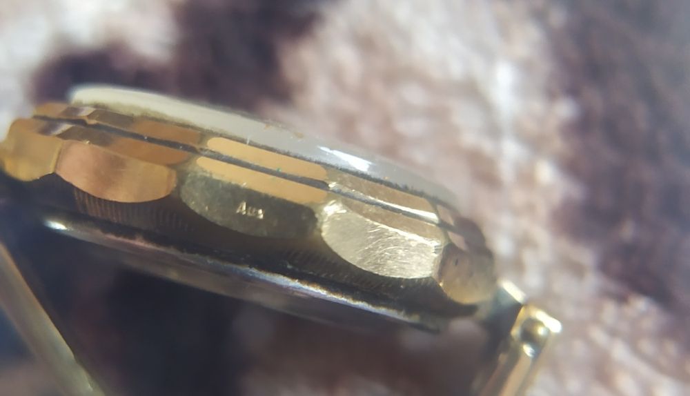 Продам часы СССР наручные